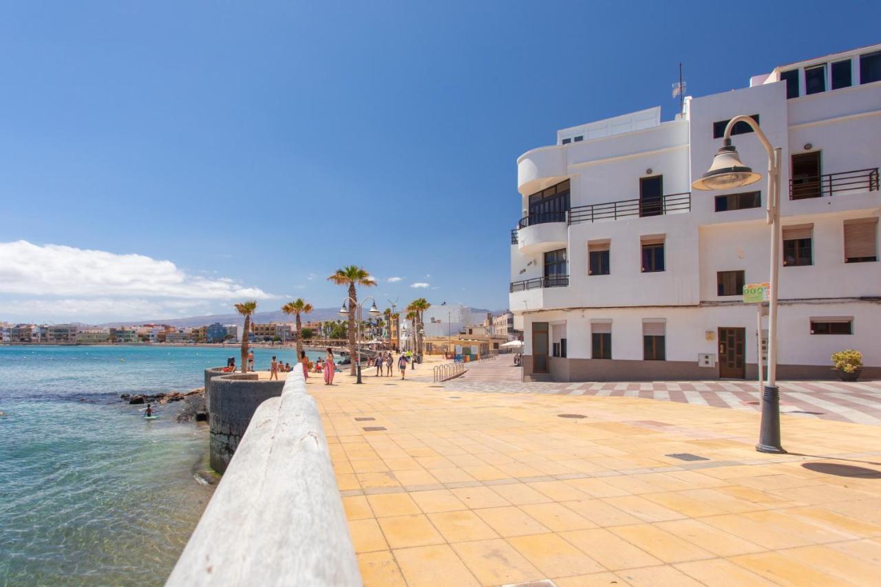 דירות Arinaga Colors, Tu Casa En La Playa מראה חיצוני תמונה